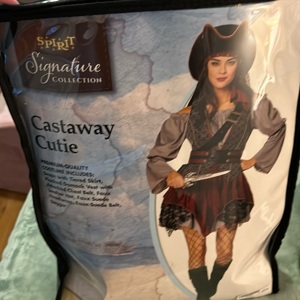 Castaway Cutie costume